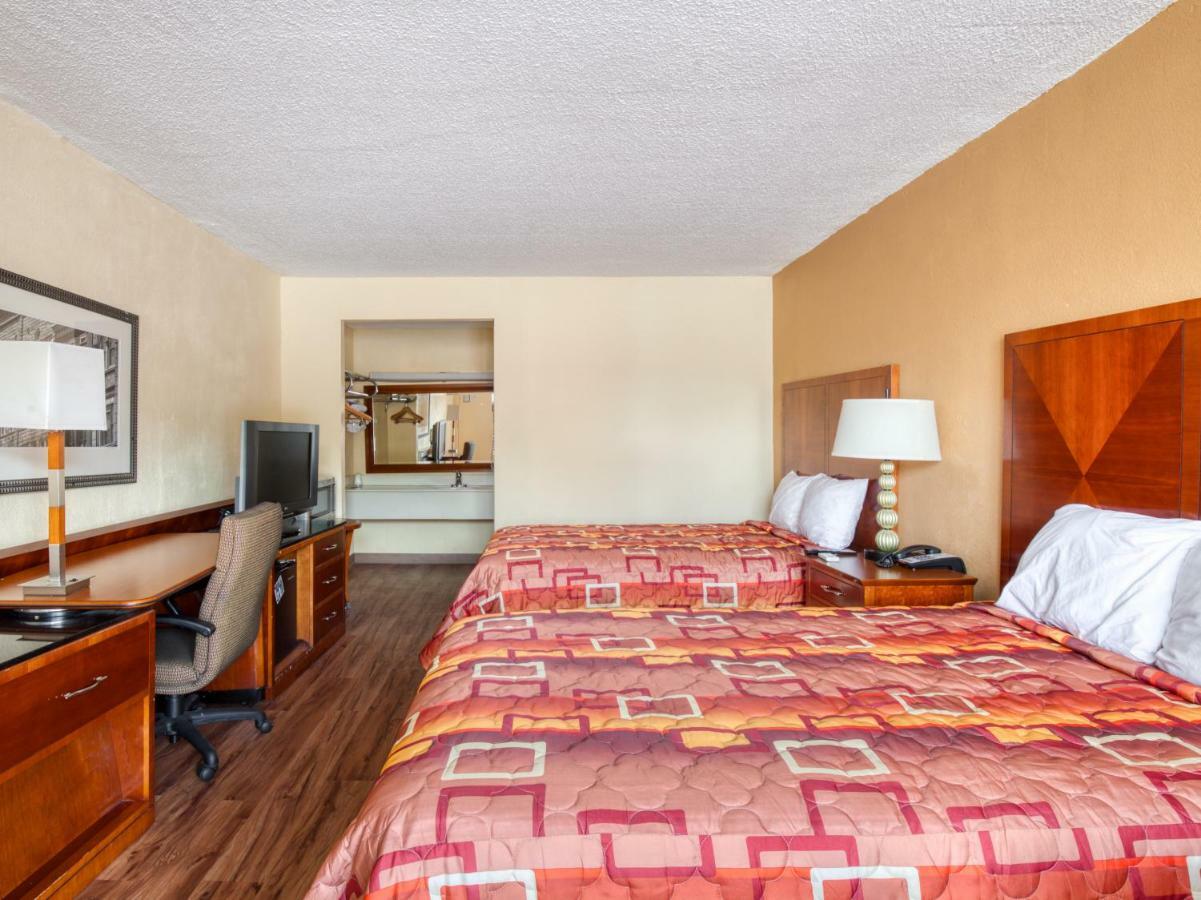 Budgetel Inn & Suites フォレストパーク エクステリア 写真